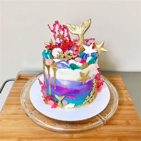 Mermaid Cake From Sakurabakingco On Instagram And Facebook Mermaid Cakes Dessert Decoration