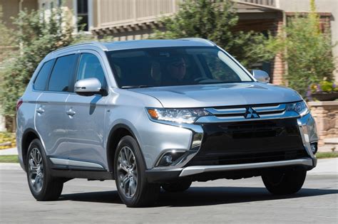 Browse our full lineup of toyota suv models and find a new suv ready for your next adventure. 2017 Mitsubishi Outlander Pricing - For Sale | Edmunds