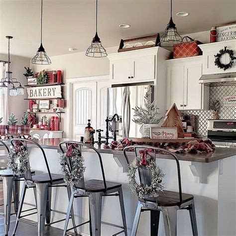 I am a mom of 3 awesome boys that love to get crafty with me in the kitchen. 44 Stunning Winter Theme Kitchen Decorating Ideas ...