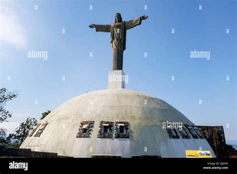 Replica Of Christ The Redeemer Statue On Pico Isabel De Torres Mountain