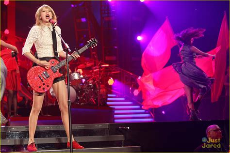 Taylor Swift Red Tour In Newark Photo 548677 Photo Gallery Just