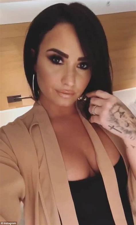 Demi Lovato Shows Off Sharp New Short Haircut In Sexy Cleavage Heavy Instagram Video Daily