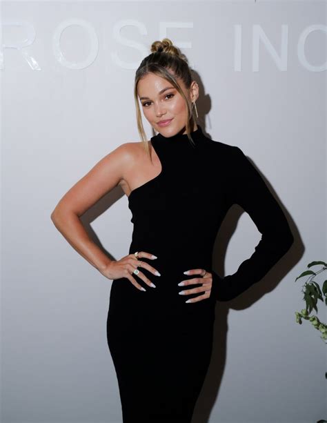 Olivia Holt At Rose Inc X Harpers Bazaar Party In New York 09122022