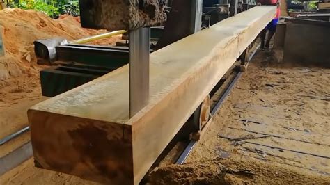 Kayu jati merupakan satu diantara banyak jenis kayu paling dicari karena mempunyai motif dan tekstur yang indah. Proses pmbuatan balok kayu jati BLORA size 18x25x400 bahan ...