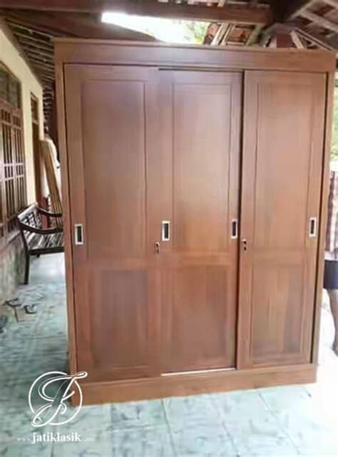 Chat dahulu sebelum order ya kak ! Jual Lemari Pakaian Sliding 3 Pintu | Jati Klasik