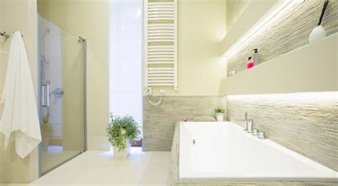 Porte de douche : faire le bon choix - Marie Claire