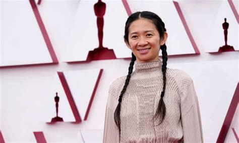 Chloé Zhao Becomes First Woman Of Colour To Win Best Director Oscar Oscars 2021 The Guardian