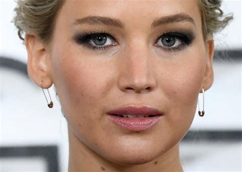 Get A Grip Jennifer Lawrence Offended Over Plunging Dress Furor