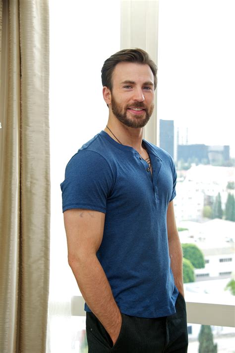 2014 A Very Handsome Look At Chris Evans S 15 Years In The Spotlight Popsugar Celebrity