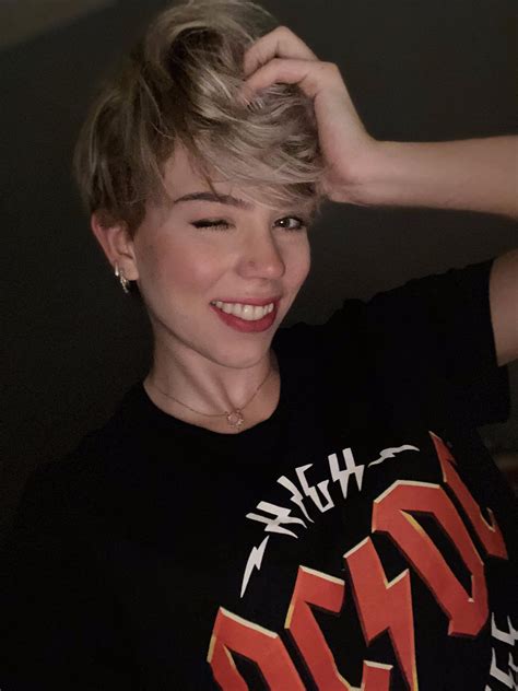 I heard you like curvy women.. : curvy