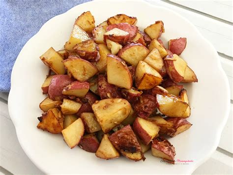 I'll share recipes, photos, and tips. Onion Soup Mix Oven Roasted Potatoes - This Mom's Confessions