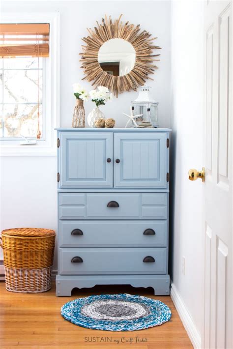 19 Painted Furniture Makeovers in Coastal Color Palettes – Craftivity