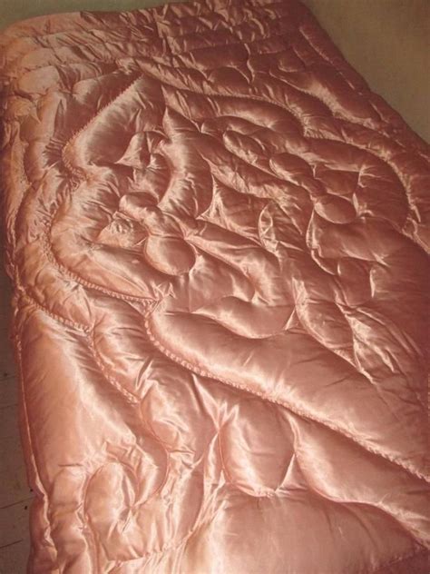 Vintage Hollywood Glam Satin Quilt Comforter Peachmint Scrolls Thick
