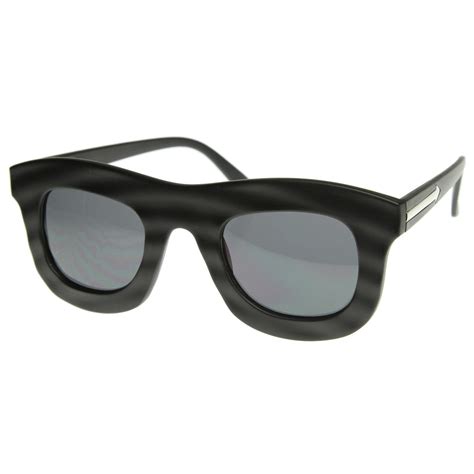 Oversize Thick Frame Designer Horned Rim Sunglasses Zerouv