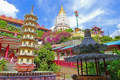 Penang travel tips is a place information encyclopedia. 11 Top-Rated Tourist Attractions in Penang | PlanetWare
