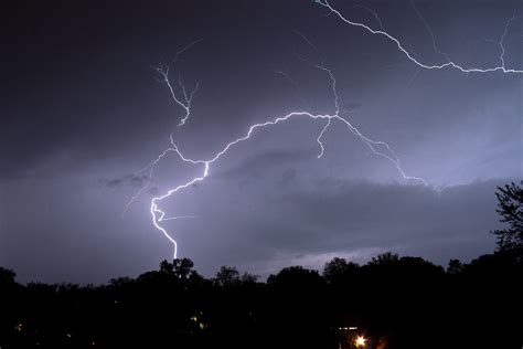April Storms Lightning Over Nashville Tn During April 20 Flickr