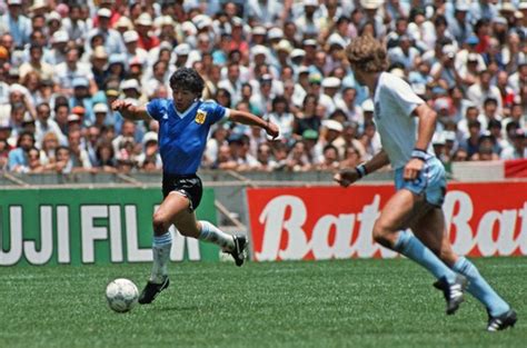 Diego Maradona Argentina V England World Cup Quarter Fianl 1986 Images Football Posters