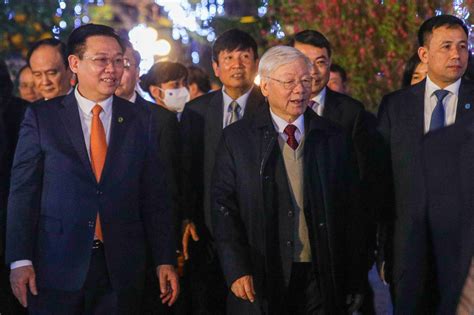 Nhân dịp tết trung thu, bác rất vui gửi đến các cháu thiếu niên, nhi đồng việt nam ở trong nước, các cháu trong cộng đồng người việt nam ở nước ngoài và các cháu người nước ngoài ở việt nam những tình cảm. Đêm Giao thừa, Tổng Bí thư, Chủ tịch nước Nguyễn Phú Trọng ...