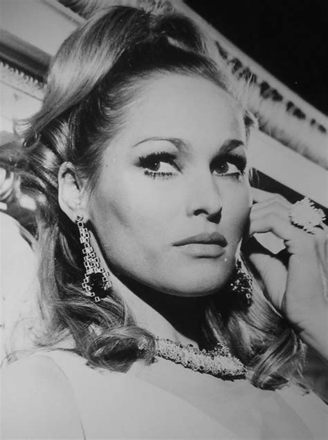 Ursula Andress Ursula Andress Vintage Looks Female Courier Beauty