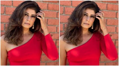 Pooja Batras Morning Yoga Session Is All About Being Calm And Composed
