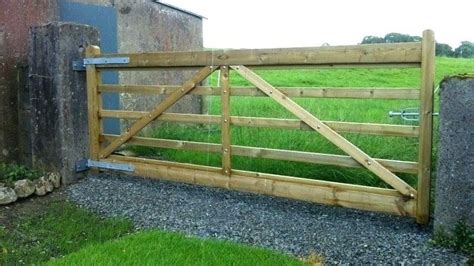 Diy Wood Driveway Gate Plans Outdoor Anya Diys