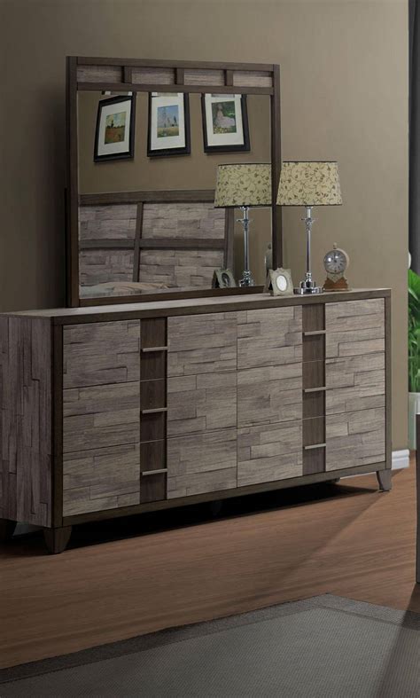 We offer the best in home furniture, appliances, electronics, mattresses at discount prices. Bernards Furniture Henderson Mocha Finish 1617-110 King ...