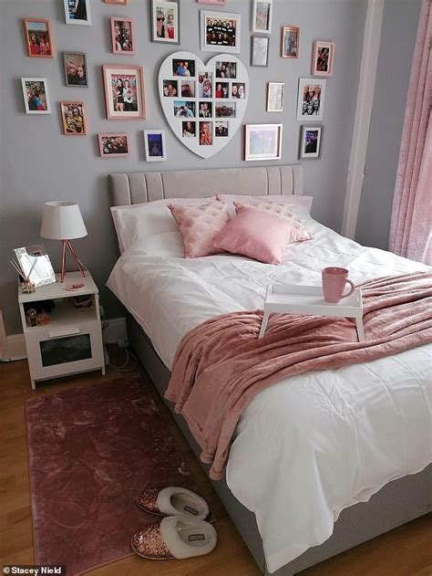 Savvy 12 Year Old Gives Her Poster Filled Bedroom A Chic Makeover