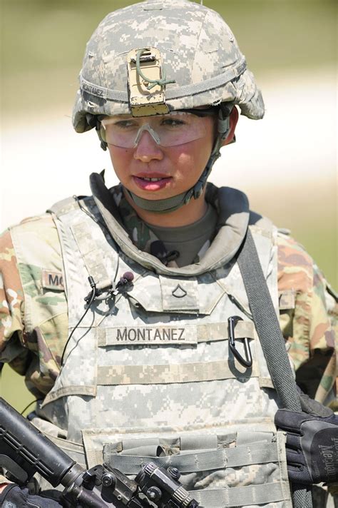 Armys First Female Infantry Recruit Will Report In 2017 Military