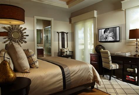 13 Chairs for Master Bedrooms (with Photo Examples)