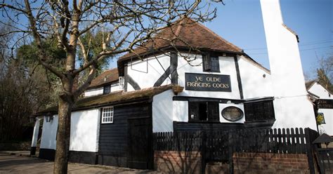 Britain S Oldest Pub Ye Olde Fighting Cocks To Reopen In April After