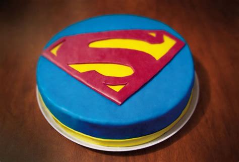 Superman is a superhero published by dc comics since 1938. Poncake - Deportes, Hobbies & Aficiones | Junge kuchen ...