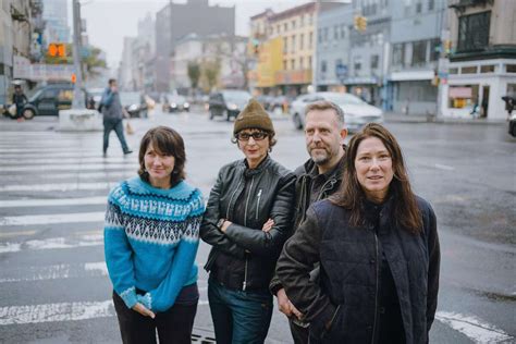 Pop Quiz Kelley Deal On How Sobriety Saved The Breeders And Maybe Her