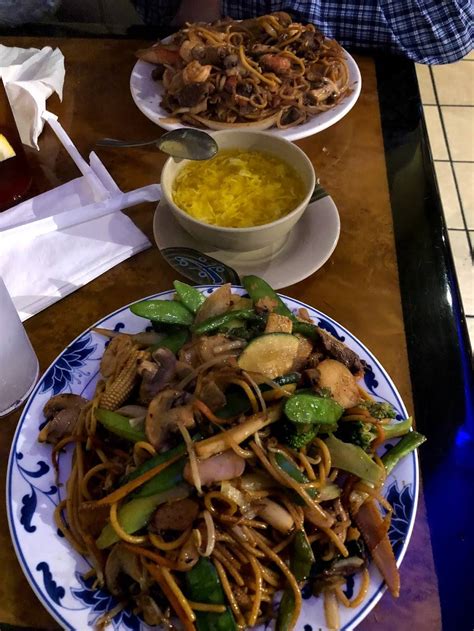 The closest grocery store is food lion. DW's Grill Mongolian BBQ - Restaurant | 1932 Laskin Rd ...