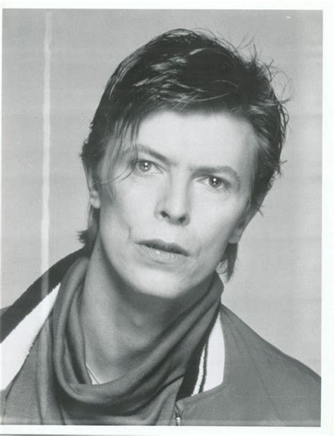 Pin By Filio Barbaresou On D A V I D Db B O W I E David Bowie Bowie Bowie Starman
