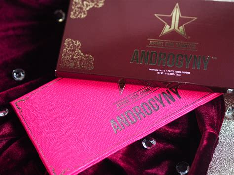jeffree star androgyny eyeshadow palette swatches and review helpless whilst drying