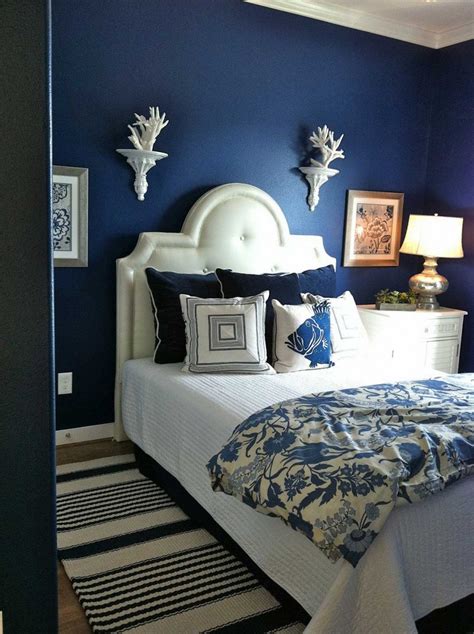 These rooms have some pretty great decorations, color. Beautiful Master Bedroom Decorating Ideas to Transform A ...