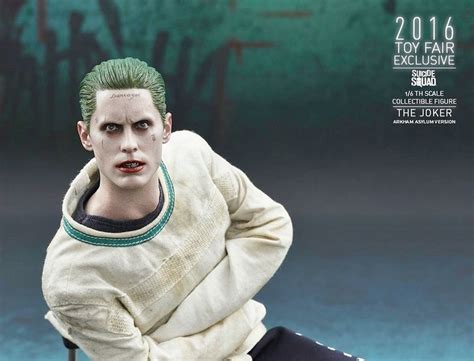 Suicide Squad Il Joker Di Jared Leto In Una Nuova Action Figure Hot Toys Cineblog