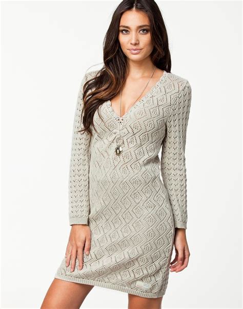 Rövid körmök 2021 nyár / az elorejelzesek szerint. Pin by Pepsyandrea on 2021 nyár | Clothes fashion 2014 ...
