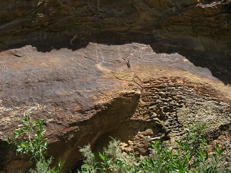 Nine mile canyon is 40 miles long, and is often called the world's longest art gallery. it's full of prehistoric rock art. Nine Mile Canyon, Utah (34) | Nine Mile Canyon is a canyon ...