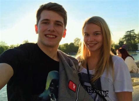 Luka doncic and girlfriend anamaria goltes are making the most of their quarantine at home, spending time together and with their dogs. Anamaria Goltes Bio, Basketball Player Luka Doncic Girlfriend, Wife