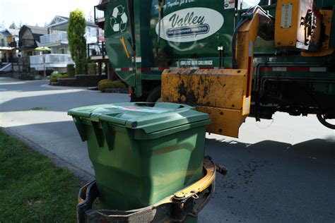 The Ultimate Guide to Recycling During the Holidays | Valley Waste