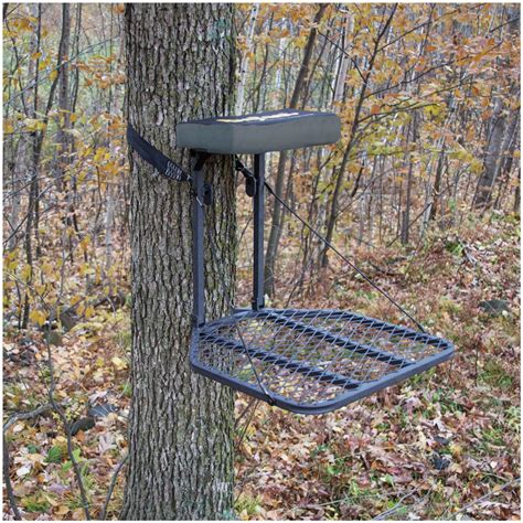 Rivers Edge Original Big Foot Hang On Tree Stand 667263