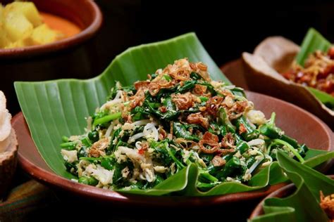 Silakan klik resep bumbu urap tahan basi , sayur tetap hijau untuk melihat artikel selengkapnya. Resep Sayur Urap, Sajian Pelengkap Nasi Bali