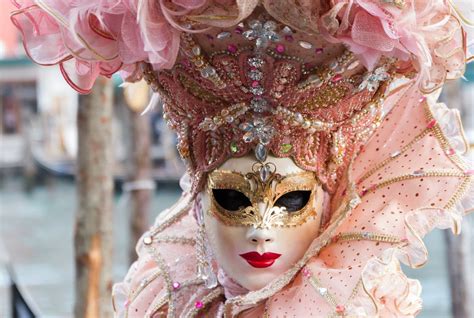 Masked Woman Near Rialto Bridge Venetian Carnival Masks Carnival Of