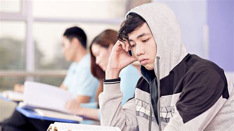 Study High School Kids Reveal Theyre Tired Bored And Stressed