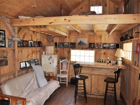 Small Cabin Furniture Inside A Small Log Cabins Small Cabin
