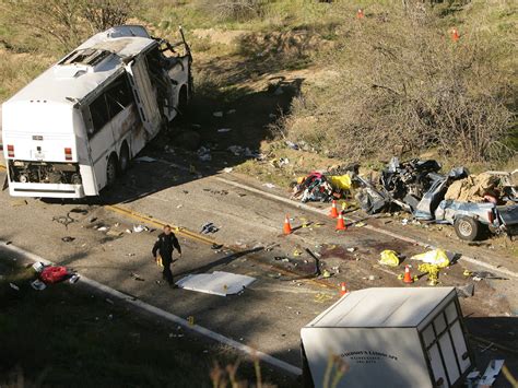 Crashed Bus Owner Failed One Third Of Safety Inspections Cbs News