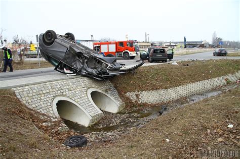 Wypadek na ulicy Wpólnej w Opolu Zderzyły się dwa samochody