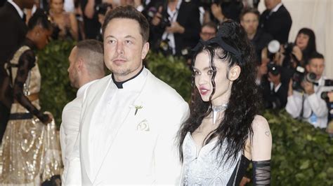 Elon Musk Clicked Photo Of Grimes Giving Birth Via C Section