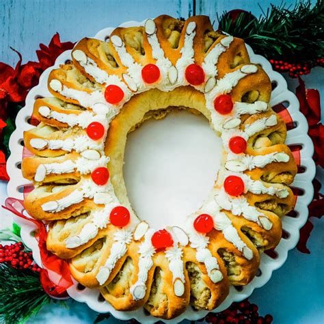 I'm a creature of habit. Swedish Desserts For Christmas : Swedish Cream Bun Cake Semla Recipe Land O Lakes : Christmas ...